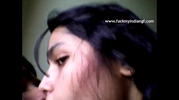 Famous desi girl Jyoti lip kiss her bf ashu in agra hotel - .com