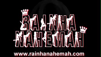Rainha Nahemah- Sessão de Spank com o "remo".