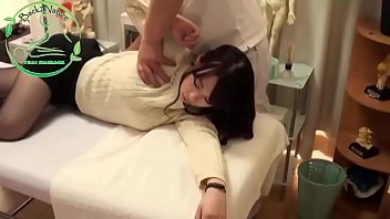 Relaxing Muscle to Relieving Stress , cute sexy girl massage 