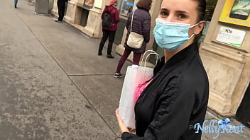Stranger helps me to carry my heavy Shopping bag in return for a BJ